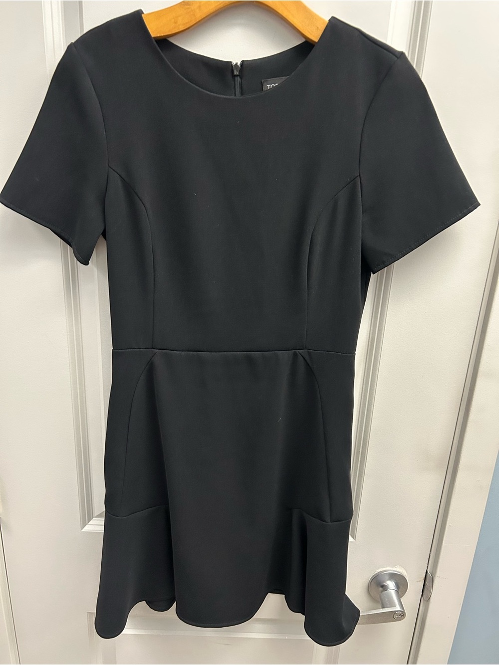 Topshop Women’s Classic Black Short Sleeve Fit & Flare Dress, size 4